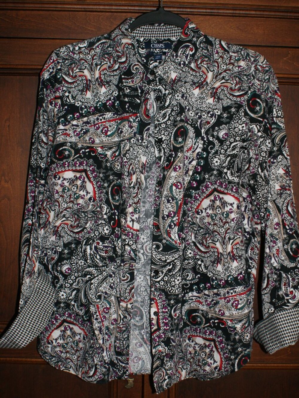 CHAPS Paisley No-Iron Button Down top - Size Large